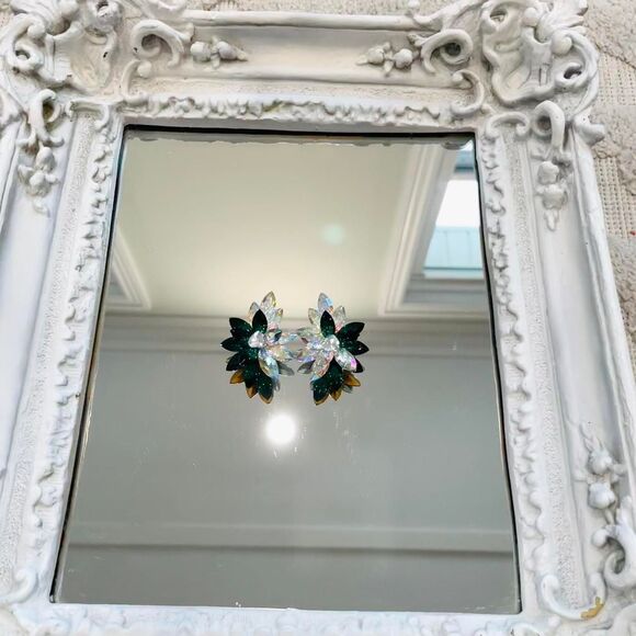 HUGE SALE VINTAGE Emerald and Iridescent Clip On Earrings - Picture 2 of 2